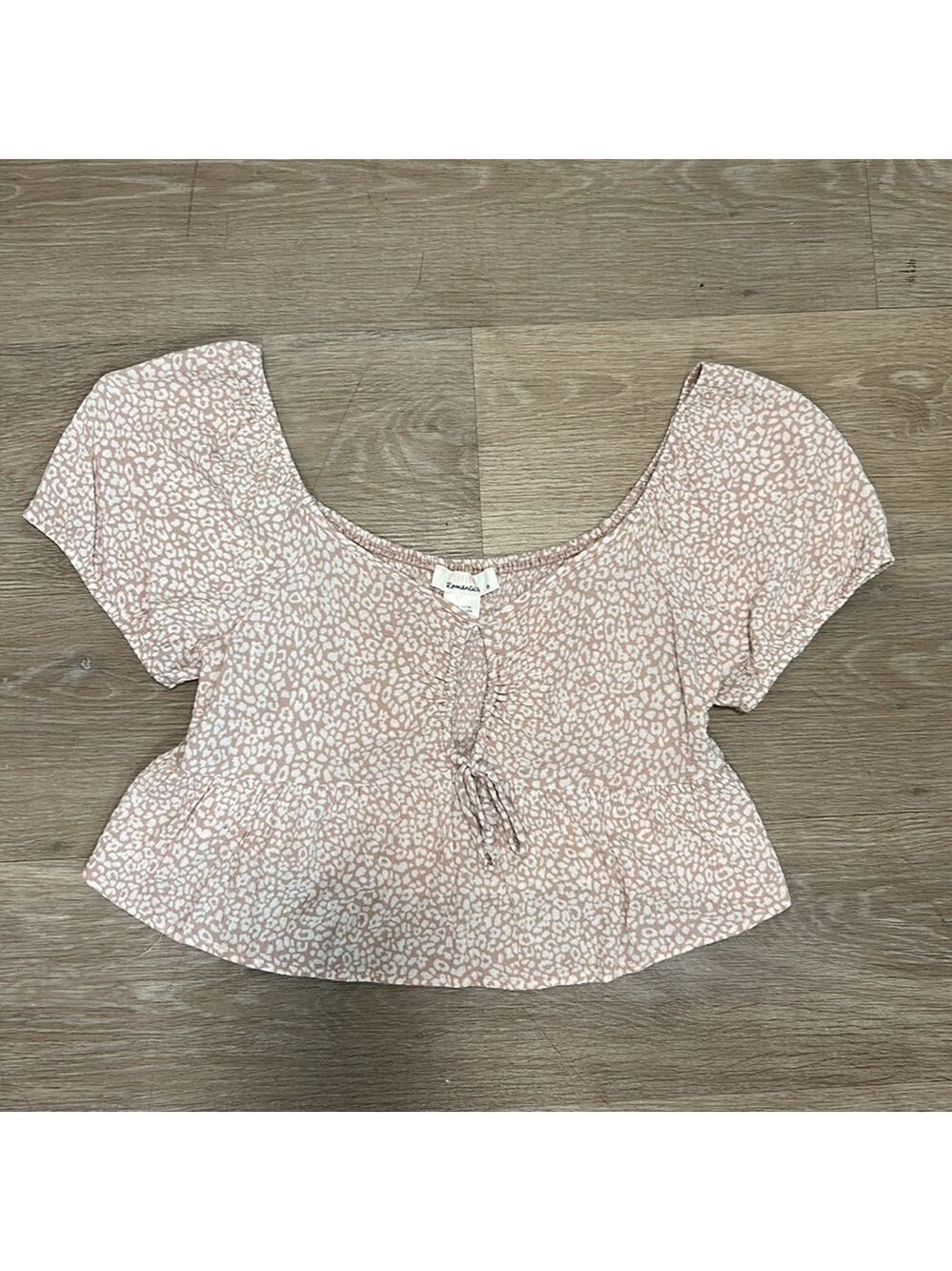 Urban Romantics Pink & Cream Floral Puff Sleeve Open Front Flowy Crop Top - Med